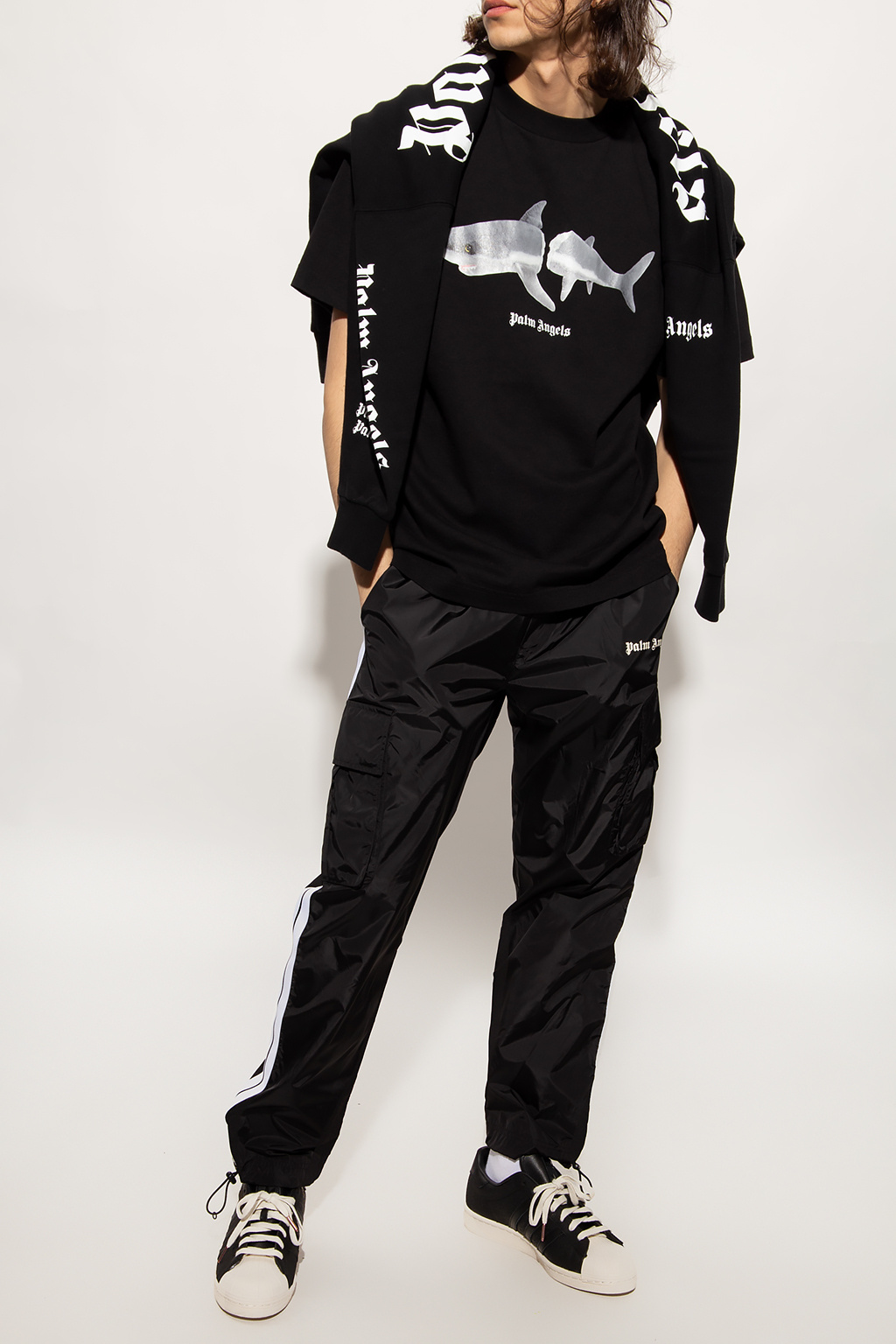 【関税＆送料込み】Palm Angels T-Shirts Palm Angels Neck logo T-shirt black | REVERSIBLE